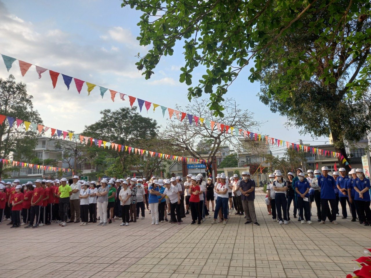 UBND phường Lê Hồng Phong tổ chức Lễ phát động ngày chạy Olympic vì sức khỏe toàn dân năm 2023