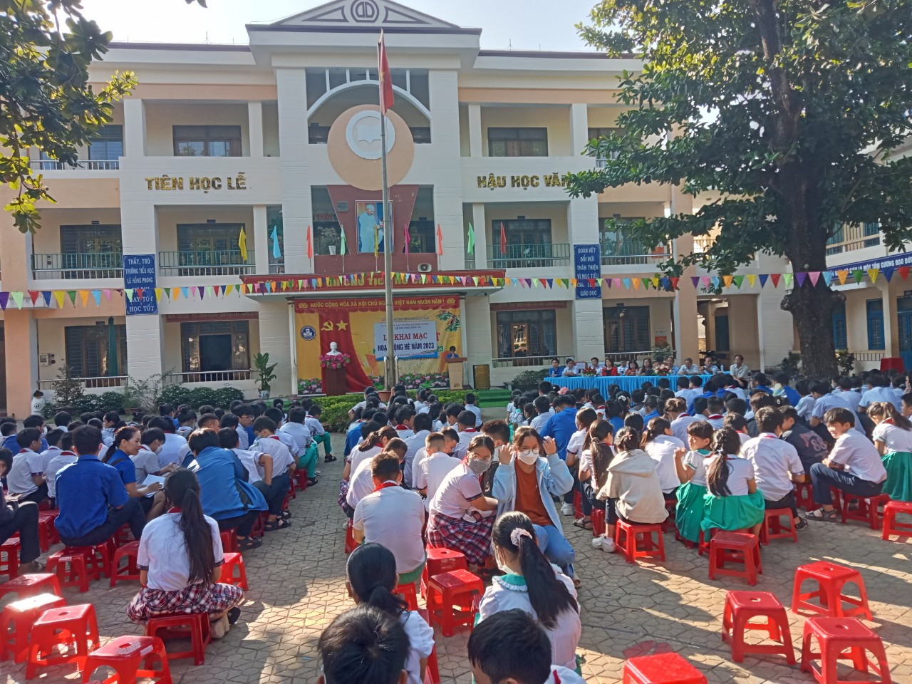 Ban Chỉ đạo hoạt động hè phường Lê Hồng Phong tổ chức buổi lễ khai mạc hoạt động hè năm 2023 trên địa bàn phường