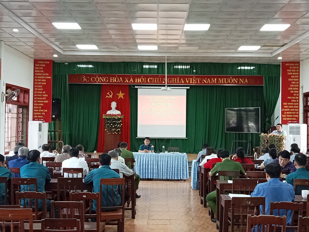 HĐNVQS phường Lê Hồng Phong tổ chức Hội nghị triển khai kế hoạch khám tuyển nghĩa vụ quân sự năm 2024 trên địa bàn phường.