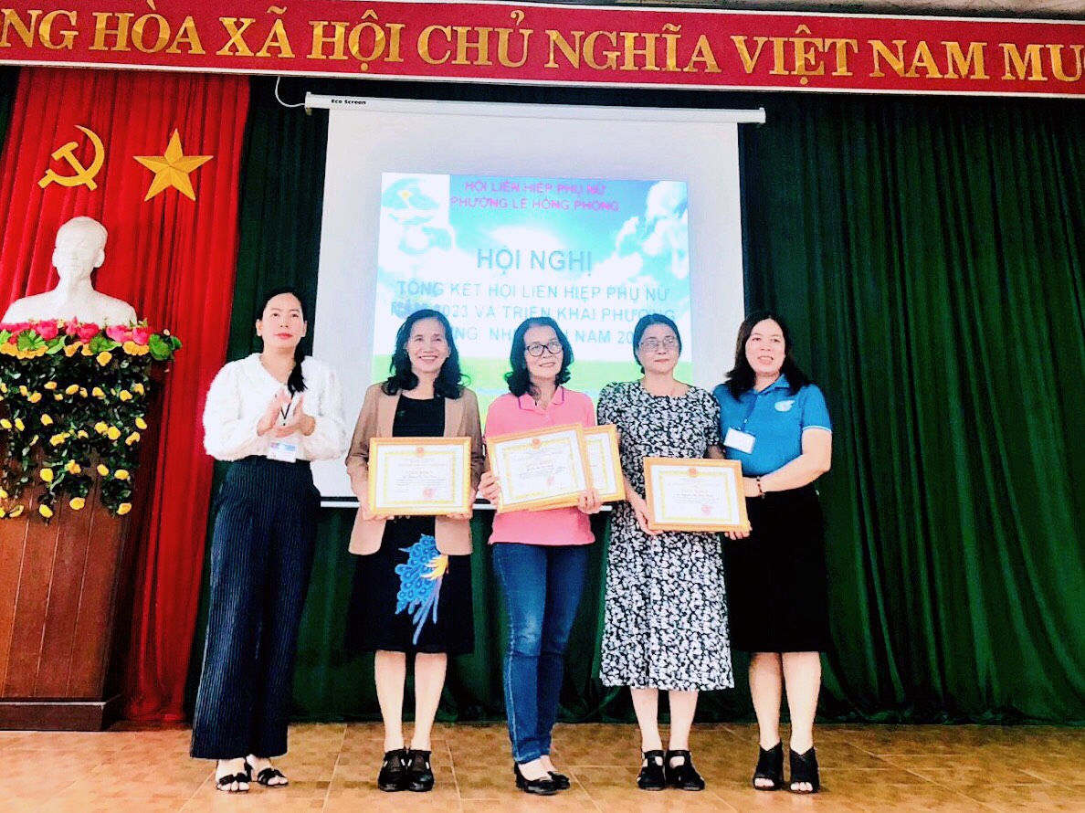 Hội Liên hiệp Phụ nữ phường Lê Hồng Phong đã tổ chức hội nghị tổng kết công tác hội năm 2023 và triển khai nhiệm vụ năm 2024